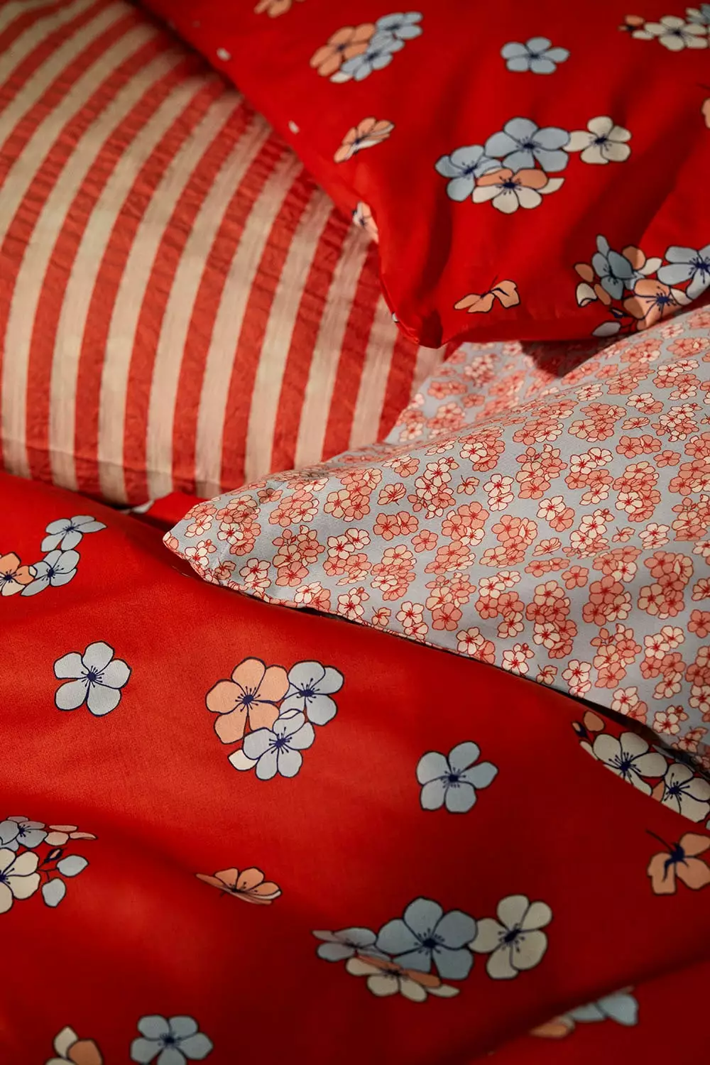 Juna Grand Pleasantly Pussilakanasetti 140x220 + 60x63 Cm, Chili - Image 6